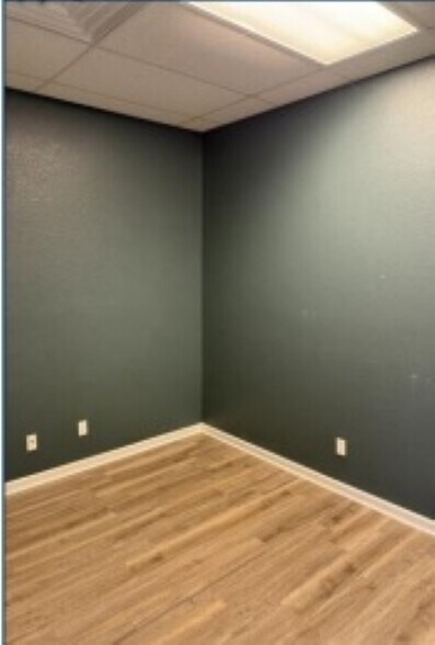 More Photos Of 1528-1530 Woodville Rd, Millbury Freestanding For Lease