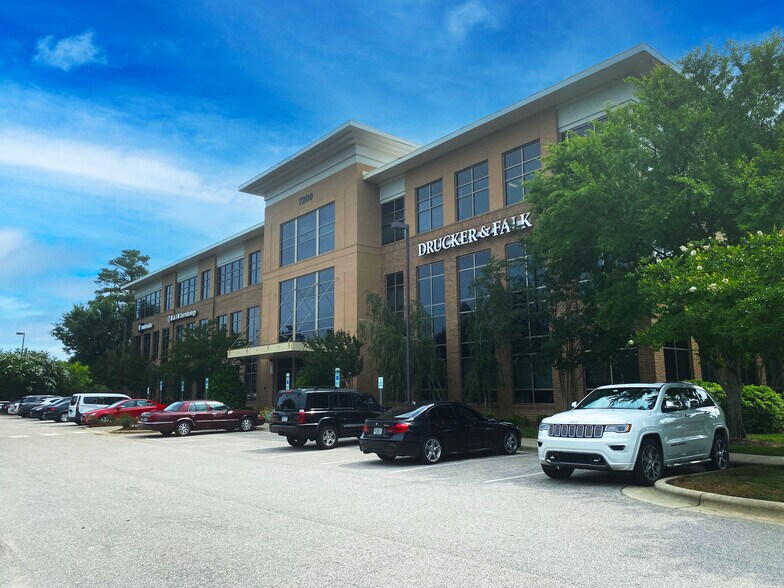 More Photos Of 7200 Creedmoor Rd, Raleigh Office For Lease