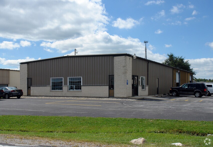 More Photos Of 6215 Discount Dr, Fort Wayne Warehouse For Lease