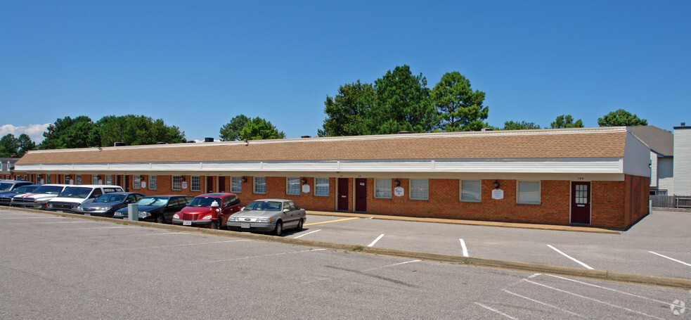 Primary Photo Of 750 Lord Dunmore Dr, Virginia Beach Flex For Lease