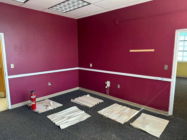 More Photos Of 29 Church St, Leominster Police Fire Station For Sale