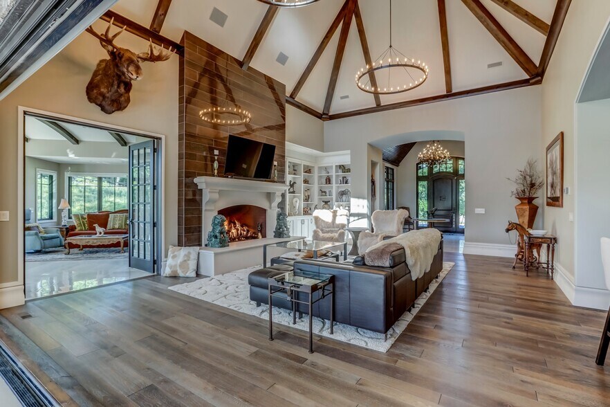 More Photos Of 1286 Gray Fox Ct, Howell Flex For Sale