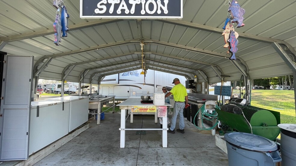 More Photos Of 2325 Green Dr, Au Gres Specialty For Sale