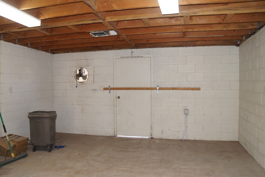 More Photos Of 151 S Water St, Henderson Storefront For Sale