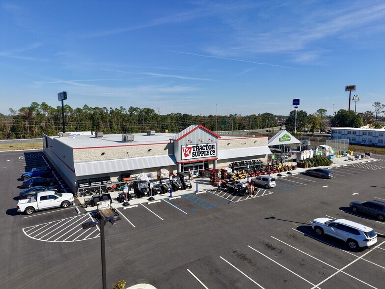 More Photos Of 4922 Timber Dr, Lake Park General Retail For Sale