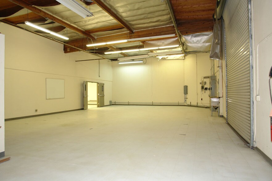 More Photos Of 2170 Oakland Rd, San Jose Light Manufacturing For Lease