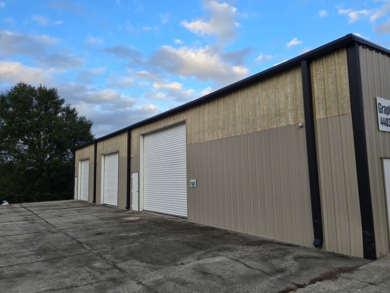 More Photos Of 4403 Holden Rd, Lakeland Warehouse For Lease