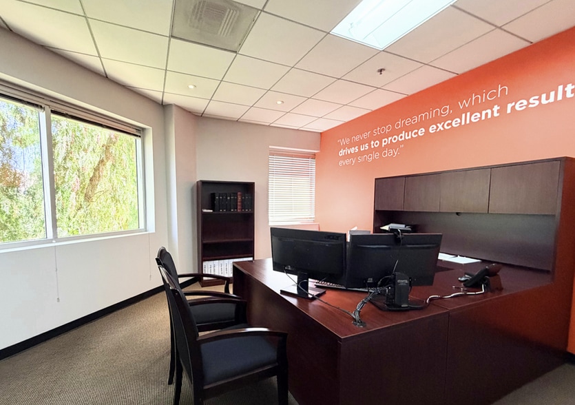 More Photos Of 716 Corporate Center Dr, Pomona Office For Lease