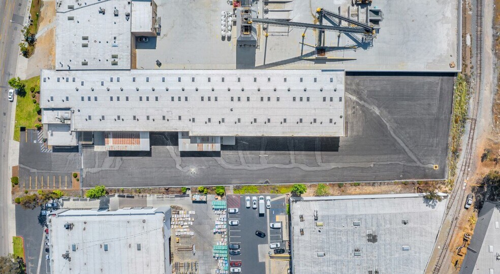 More Photos Of 7455-7465 Carroll Rd, San Diego Manufacturing For Lease