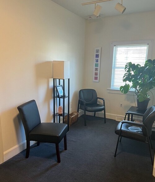 More Photos Of 229 Washington St, Saratoga Springs Office For Lease