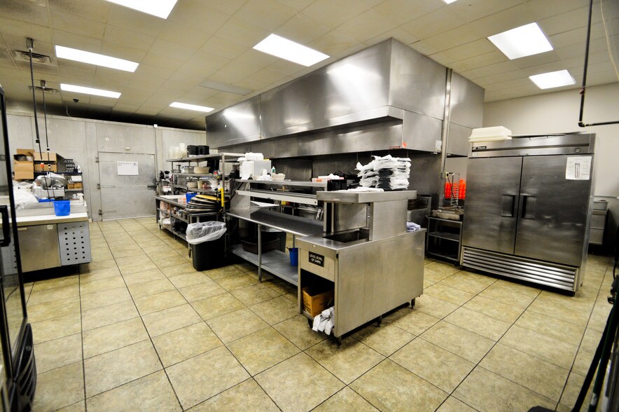 More Photos Of 204 Wolf River Dr, Fremont Marina For Sale