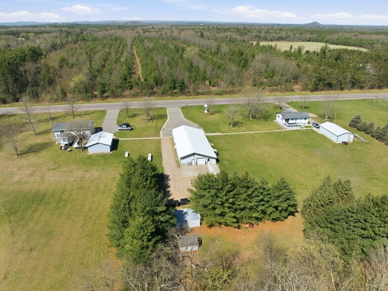 More Photos Of 4182 Highway 23, Wisconsin Dells Manufacturing For Sale