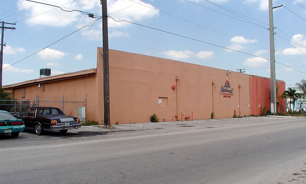 More Photos Of 7700 NW 37th Ave, Miami Manufacturing For Lease