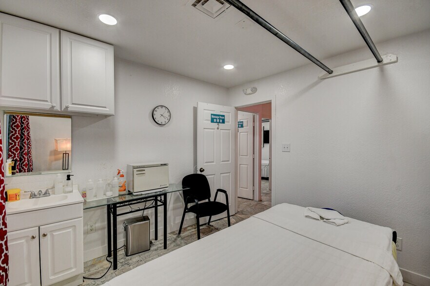 More Photos Of 3097 S Decatur Blvd, Las Vegas Office Residential For Sale