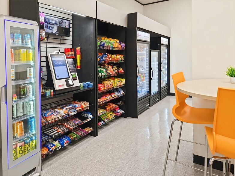 More Photos Of 3663 N Sam Houston Pky E, Houston Coworking Space