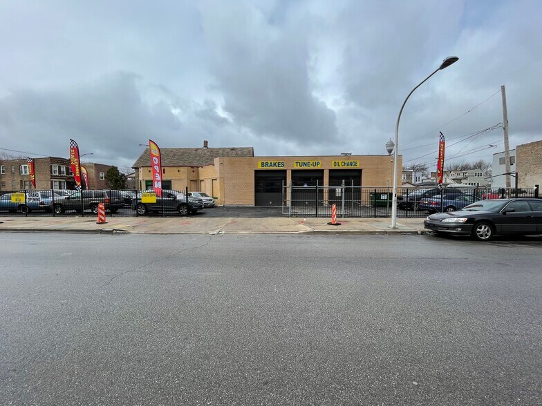More Photos Of 3800 W Division St, Chicago Auto Salvage Facility For Sale