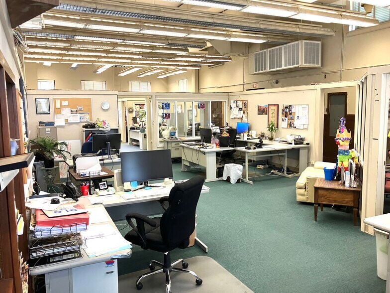 More Photos Of 99 W Broad St, Dunn Office For Sale