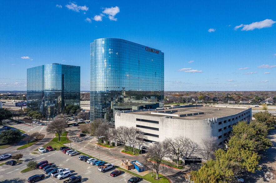 More Photos Of 3030 Lyndon B Johnson Fwy, Dallas Office For Lease