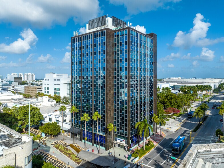 More Photos Of 401-407 Lincoln Rd, Miami Beach Office For Lease