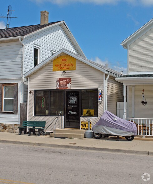 More Photos Of 41 E Center St, Farmersville Storefront For Sale