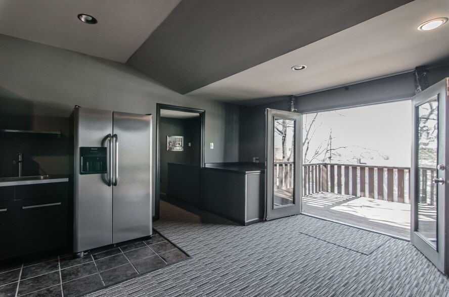 More Photos Of 2714 Westwood Dr, Nashville Office Residential For Lease