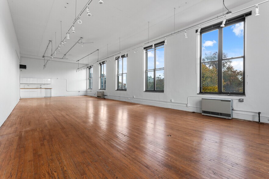 More Photos Of 51-55 Nassau Ave, Brooklyn Loft Creative Space For Lease
