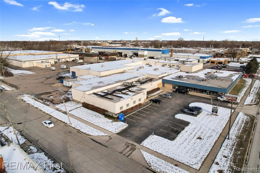 More Photos Of 8655 E 8 Mile Rd, Warren Warehouse For Sale