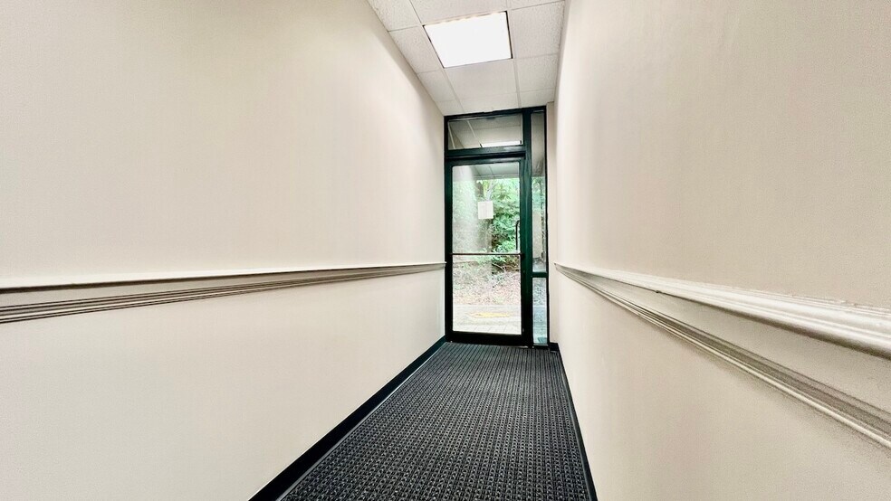 More Photos Of 46 Innovation Dr, Norcross Loft Creative Space For Lease