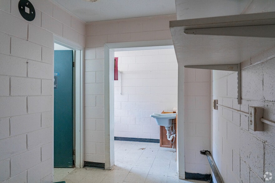 More Photos Of 306 S Allen Rd, Wake Forest Apartments For Sale