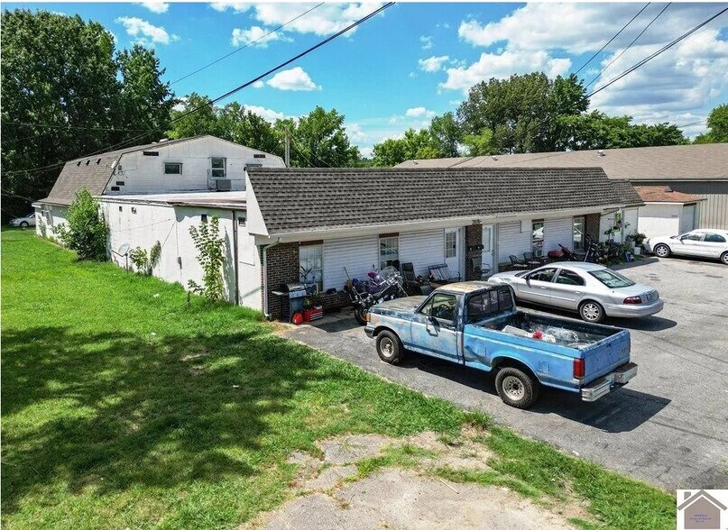 More Photos Of 318 Main St, Benton Apartments For Sale