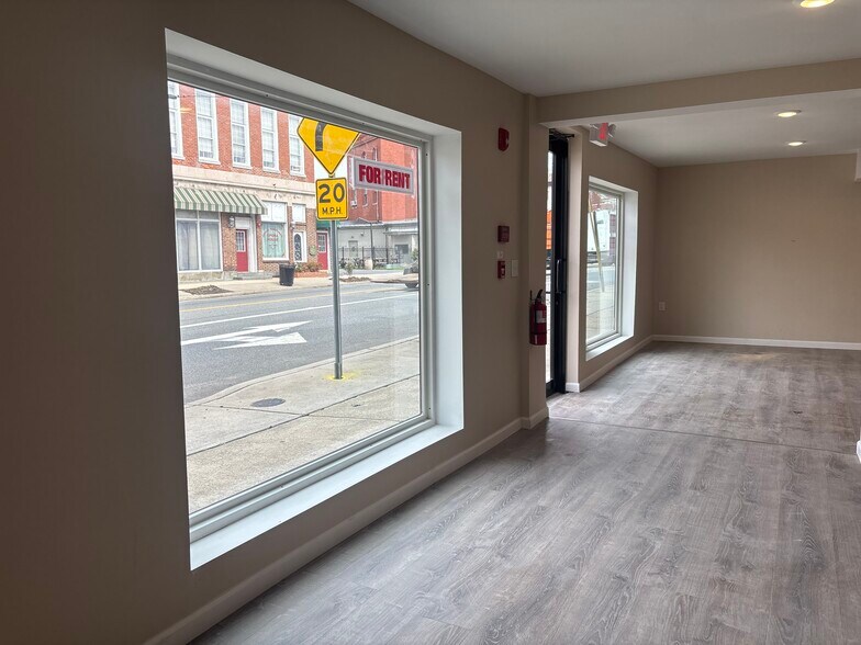 More Photos Of 14 West Ave, Woodstown Storefront Retail Office For Lease