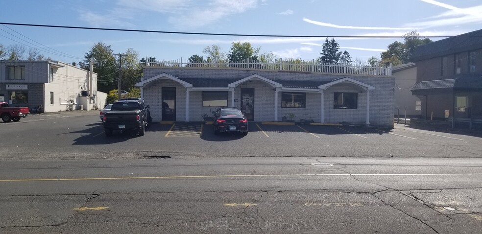 Primary Photo Of 289 Fairfield Ave, Waterbury Freestanding For Sale