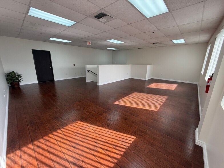 More Photos Of 28041 Smyth Dr, Valencia Light Manufacturing For Lease