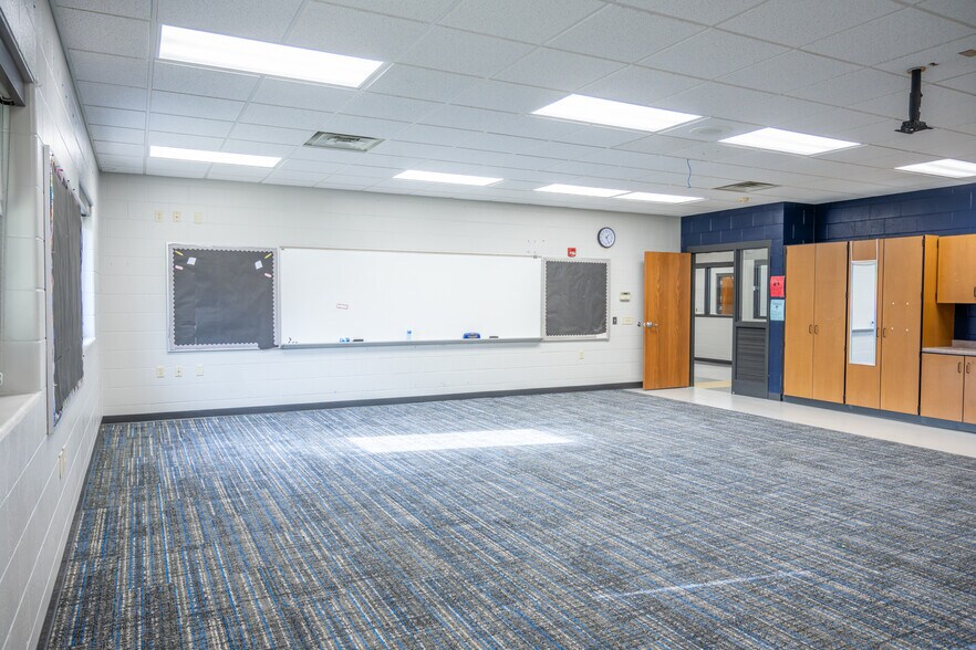 More Photos Of 201 Hoehn dr, Lyndon Station Specialty For Sale