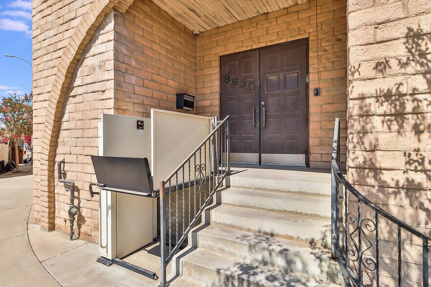 More Photos Of 8630 Tamarack Ave, Sun Valley Manufacturing For Lease