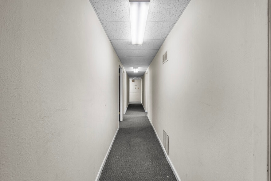 More Photos Of 40 S 6th Ave, Brighton Medical For Lease