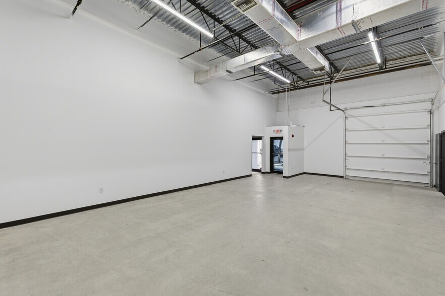 More Photos Of 11576 Pierson Rd, Wellington Warehouse For Lease