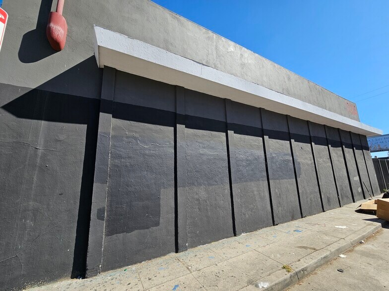 More Photos Of 1014 Vine St, Los Angeles Movie Radio TVStudio For Sale