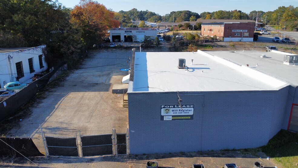 More Photos Of 1510 2nd Ave, Opelika Flex For Lease