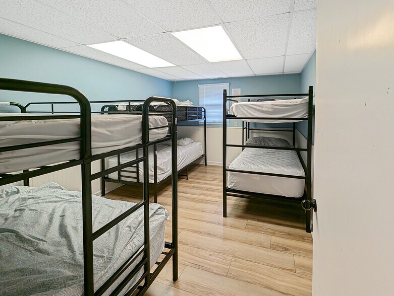 More Photos Of 250 Alhambra Ave, Frankfort Medical For Lease