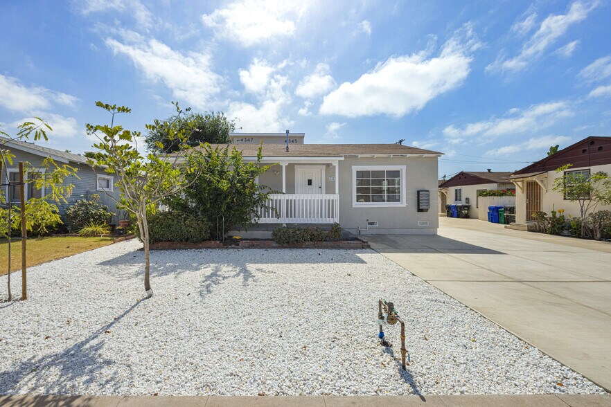 More Photos Of 4343 Bancroft St, San Diego Multifamily For Sale