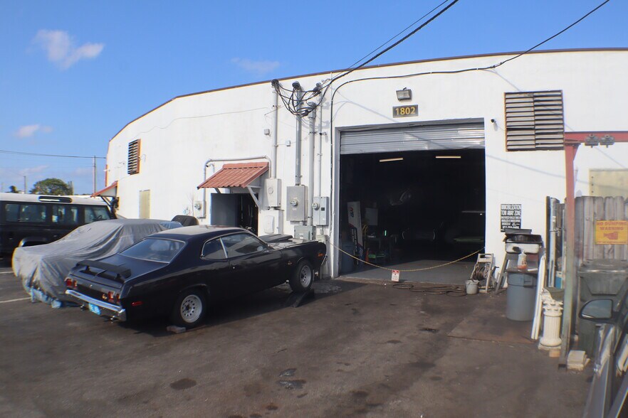More Photos Of 1800-1812 SW 7th Ave, Pompano Beach Warehouse For Sale