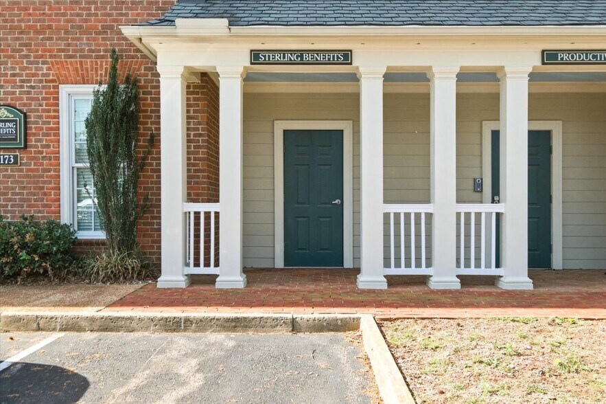 More Photos Of 1149-1177 Jefferson Green Cir, Midlothian Office For Sale