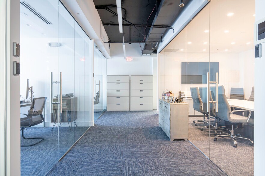 More Photos Of 150 SE 2nd Ave, Miami Office Residential For Sale