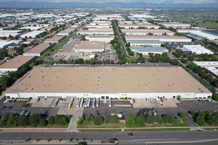 More Photos Of 5301 Peoria St, Denver Distribution For Lease