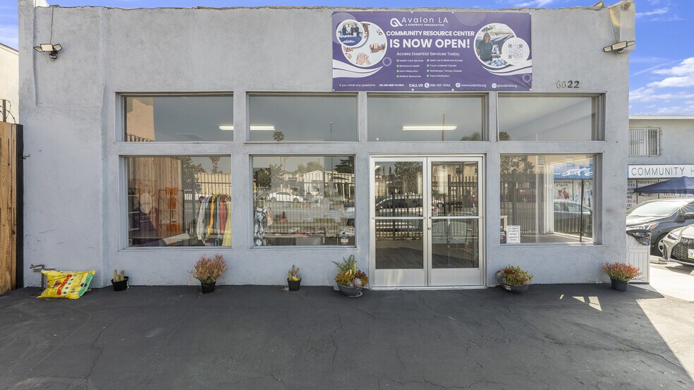 More Photos Of 6622 Crenshaw Blvd, Los Angeles Storefront Retail Residential For Sale
