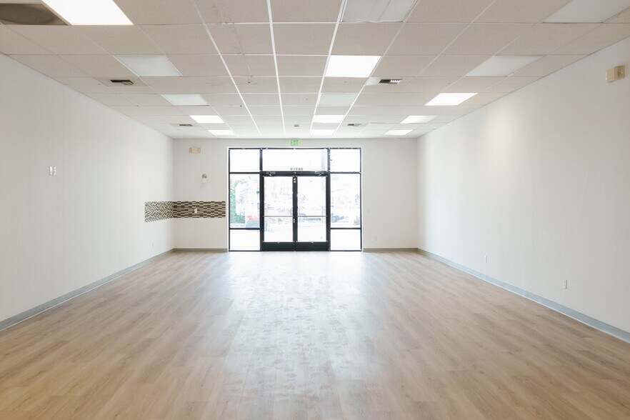 More Photos Of 2201 W Nob Hill Blvd, Yakima Freestanding For Lease