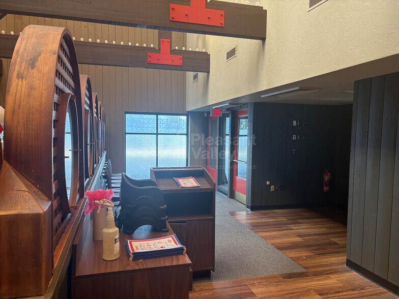 More Photos Of 234 N Wooster Rd, Barberton Restaurant For Sale