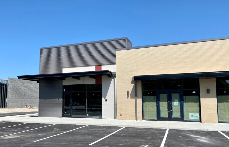 More Photos Of 6151 Trace Parkway Dr, Edwardsville Storefront For Lease