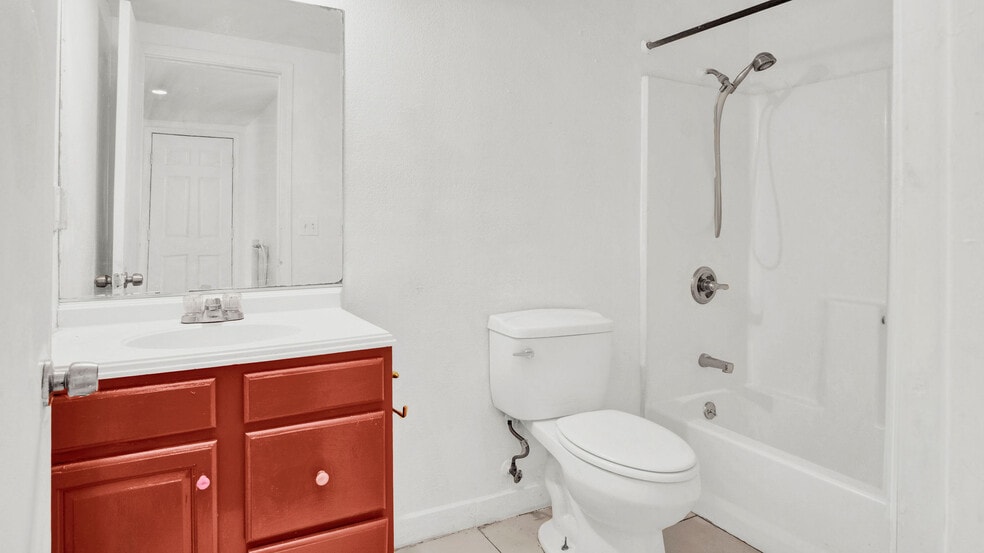 More Photos Of 6072 York Blvd, Los Angeles Storefront Retail Residential For Sale